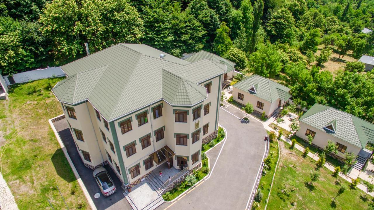 White Boutique Hotel غابالا المظهر الخارجي الصورة