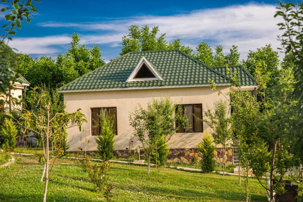 White Boutique Hotel غابالا المظهر الخارجي الصورة