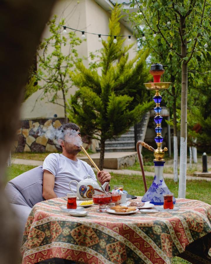 White Boutique Hotel غابالا المظهر الخارجي الصورة