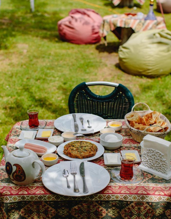 White Boutique Hotel غابالا المظهر الخارجي الصورة