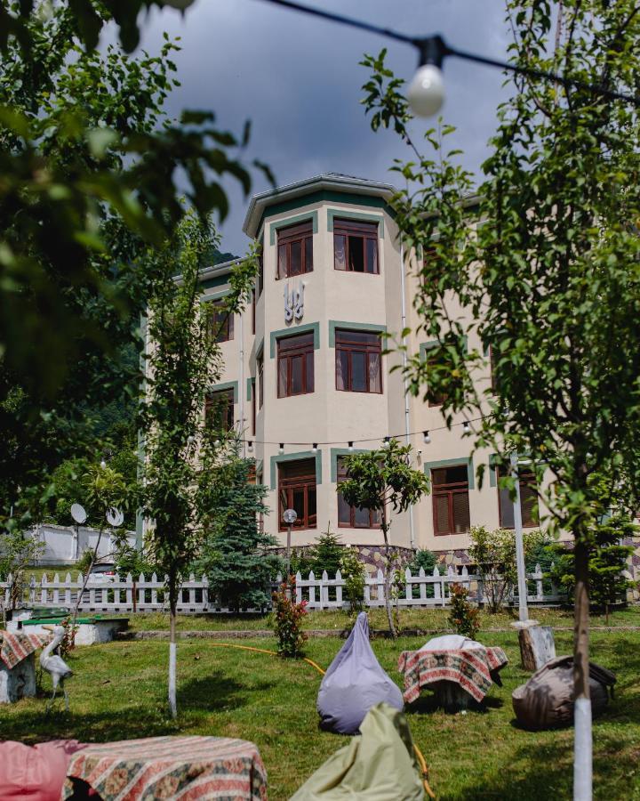 White Boutique Hotel غابالا المظهر الخارجي الصورة