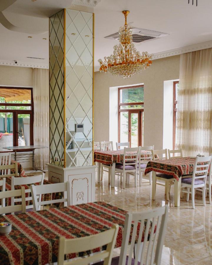 White Boutique Hotel غابالا المظهر الخارجي الصورة